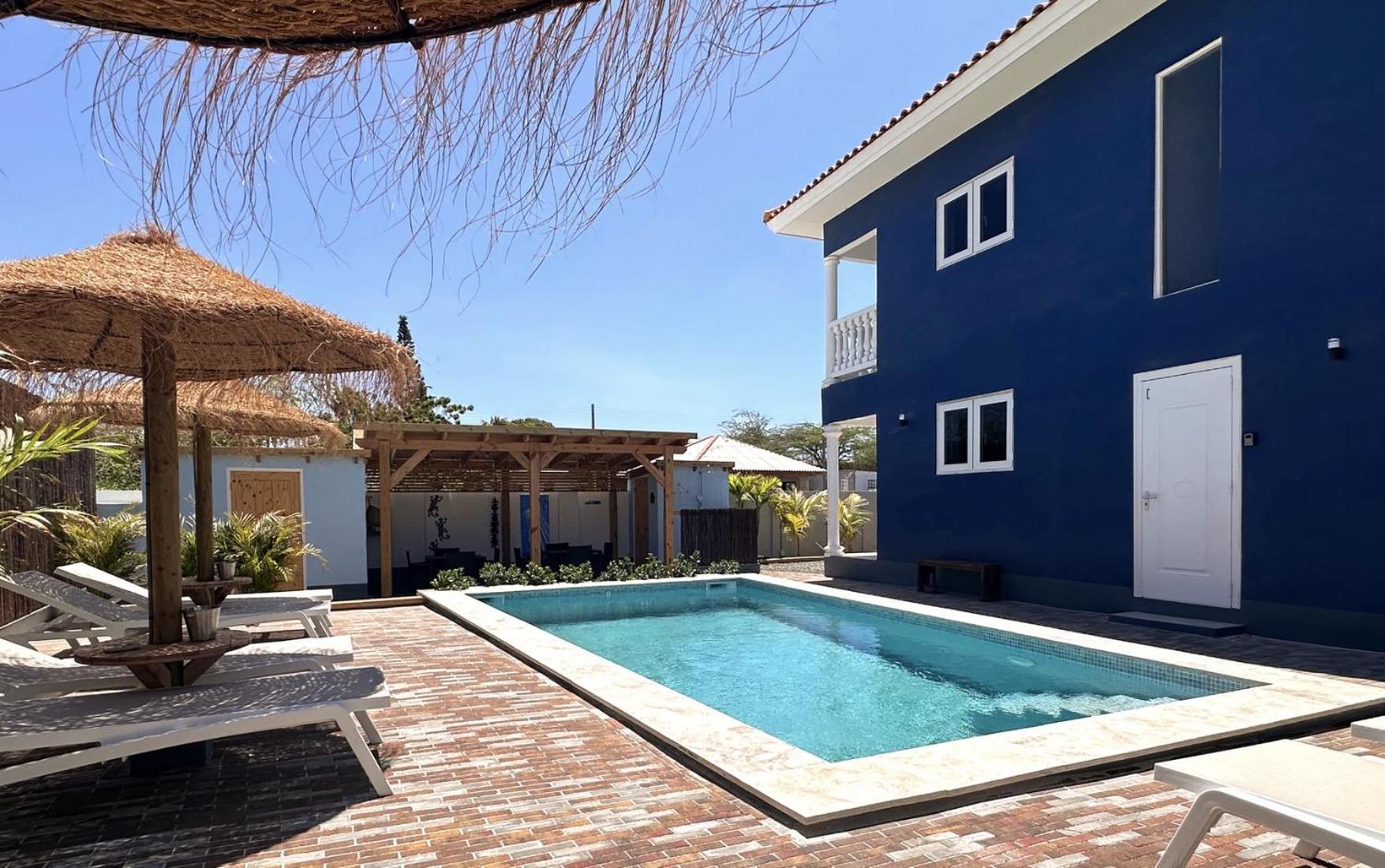 Tiki Blou - Mini Resort Centraal Gelegen Tussen Mambo Beach & Jan Thiel Willemstad Dış mekan fotoğraf